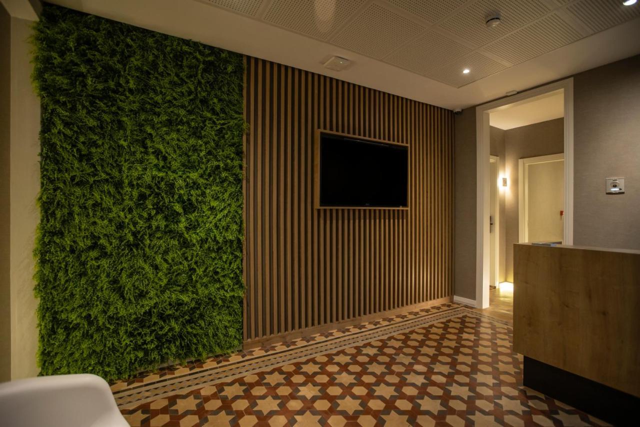 Fontanella By Bcn Urban Rooms Barcelona Exterior photo